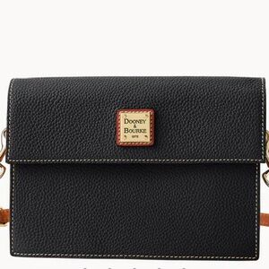DOONEY & BOURKE BLACK AND BROWN PEBBLE LEATHER CROSSBODY BAG